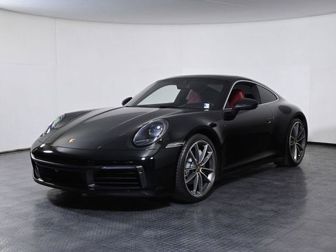 Certified 2022 Porsche 911 Carrera RWD image 1