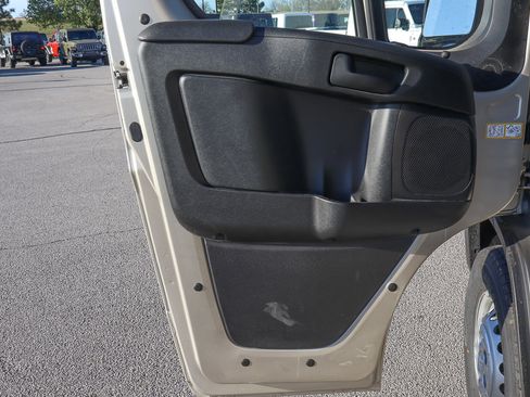 New 2026 RAM ProMaster 2500 w/ Premium Convenience Group image 8