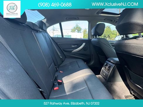 Used 2018 BMW 320i xDrive Sedan AWD/4WD image 23