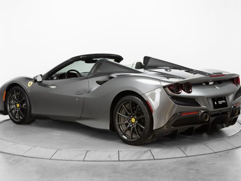 Certified 2023 Ferrari F8 Tributo image 5