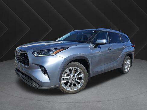Used 2021 Toyota Highlander Limited AWD/4WD image 1