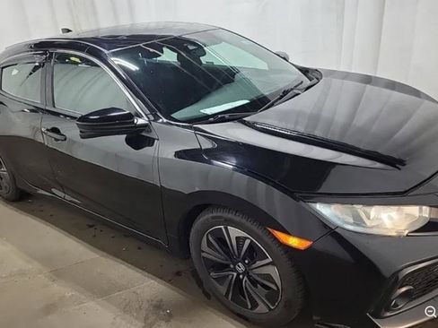 Used 2019 Honda Civic EX image 4