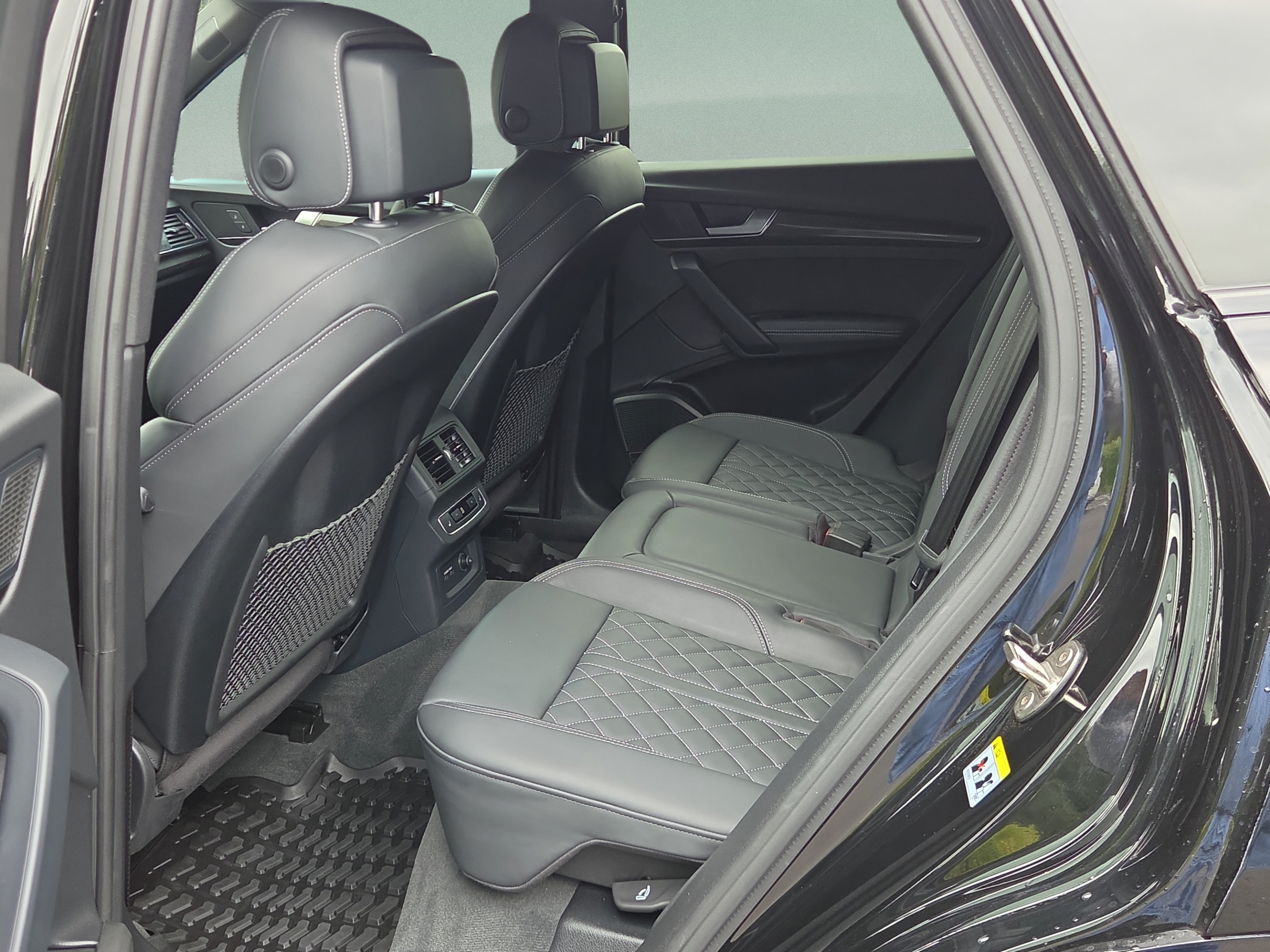 Used 2025 Audi SQ5 Prestige AWD/4WD image 10