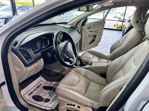 Used 2014 Volvo XC60 T6 image 9