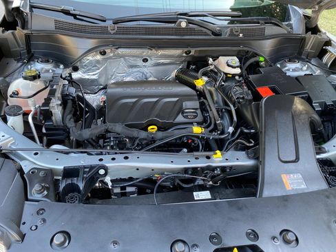 Used 2025 Chevrolet Trax LT w/ Driver Confidence Package image 16