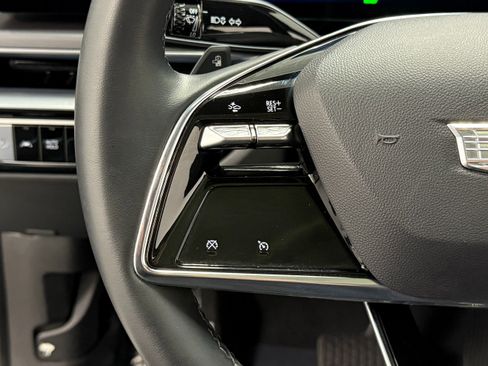 Used 2024 Cadillac Lyriq Tech RWD image 19