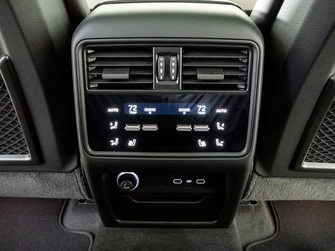 New 2026 Porsche Cayenne Base image 21