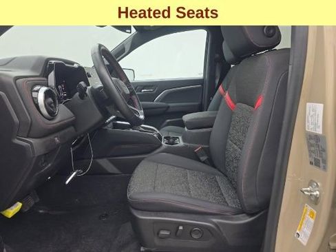 Used 2024 Chevrolet Colorado Z71 w/ Z71 Convenience Package 2 AWD/4WD image 8