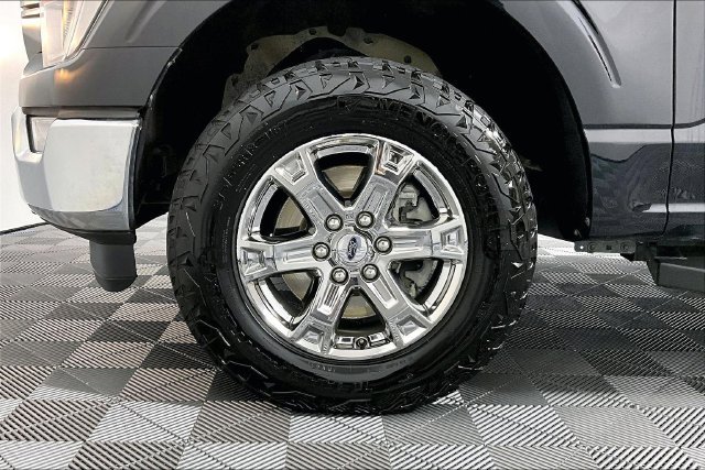 Used 2021 Ford F150 XLT w/ Equipment Group 301A Mid AWD/4WD image 10