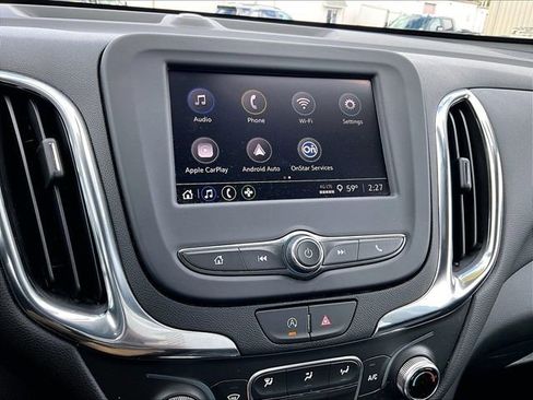 Used 2023 Chevrolet Equinox LT image 19