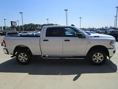 Used 2023 RAM 2500 Big Horn w/ Level 1 Equipment Group AWD/4WD image 8