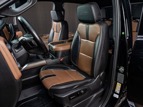 Used 2021 Chevrolet Silverado 2500 High Country image 29