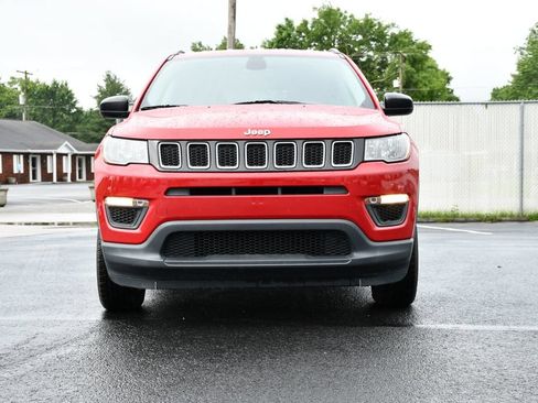 Used 2018 Jeep Compass Sport AWD/4WD image 2