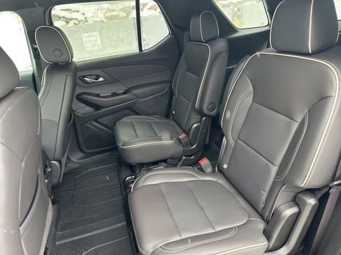 Used 2023 Chevrolet Traverse Premier w/ Redline Edition image 22