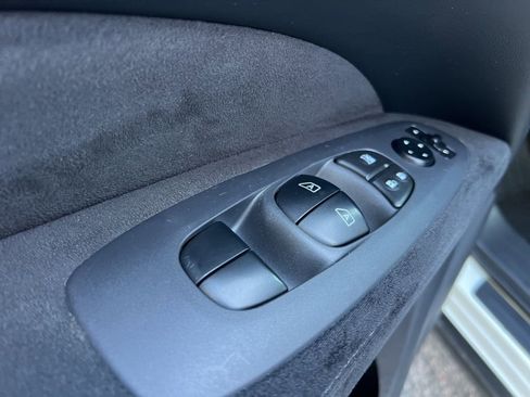Used 2014 Nissan Pathfinder SV AWD/4WD image 11