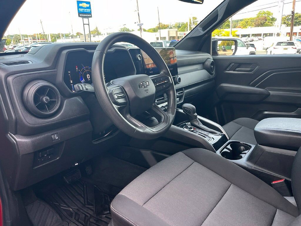 Used 2023 Chevrolet Colorado Trail Boss w/ Technology Package AWD/4WD image 34