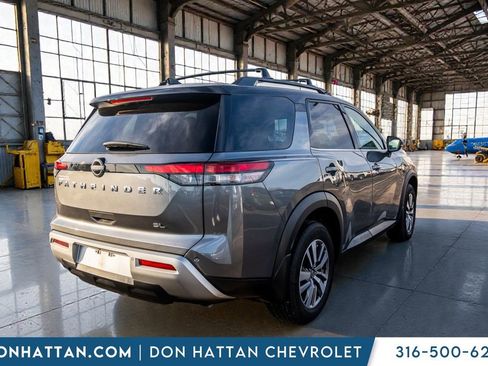 Used 2022 Nissan Pathfinder SL image 32