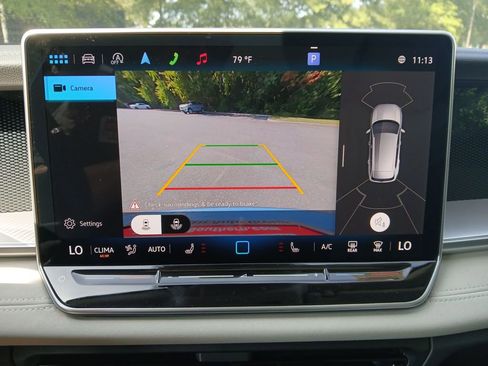 New 2025 Volkswagen Tiguan SE image 19