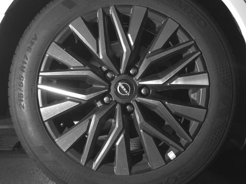 Used 2025 Nissan Altima 2.5 SV image 15