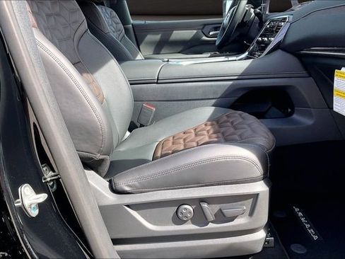 New 2026 Nissan Armada Platinum AWD/4WD image 11