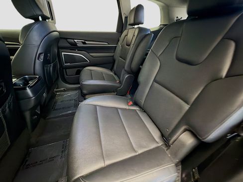 Used 2024 Kia Telluride S w/ S Sunroof Package AWD/4WD image 13