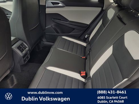 New 2025 Volkswagen Taos SEL image 10