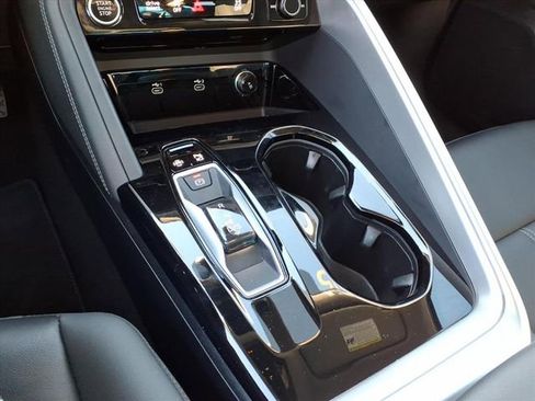 Used 2025 Audi Q5 Premium Plus w/ Premium Plus image 14