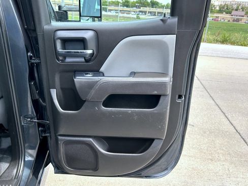 Certified 2017 Chevrolet Silverado 1500 W/T AWD/4WD image 17