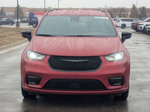 New 2026 Chrysler Pacifica Select image 8