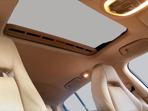Used 2014 Porsche Panamera RWD image 13