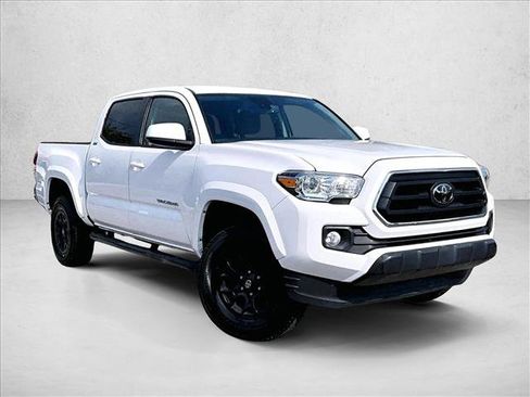 Used 2021 Toyota Tacoma SR5 RWD image 12