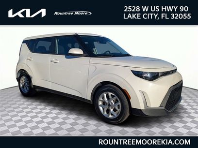 Used 2023 Kia Soul LX w/ Option Group 015