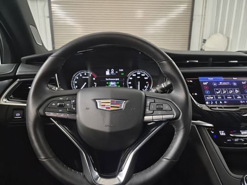 Certified 2025 Cadillac XT6 Premium Luxury image 30