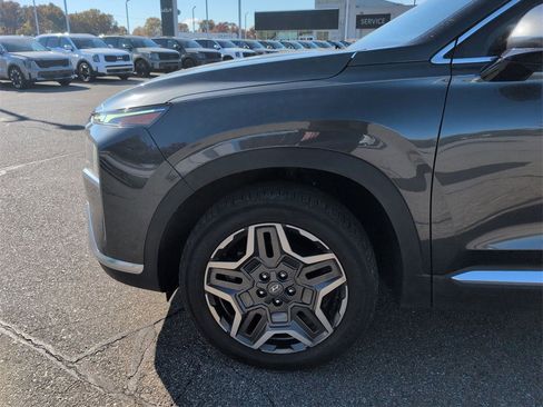 Used 2023 Hyundai Santa Fe Limited image 18