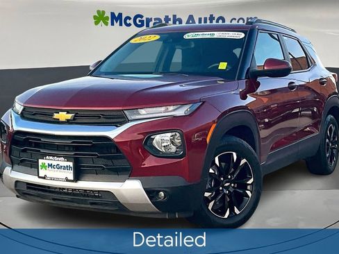 Used 2022 Chevrolet TrailBlazer LT w/ Convenience Package image 3