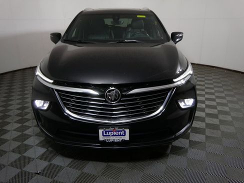 Used 2023 Buick Enclave Premium image 8