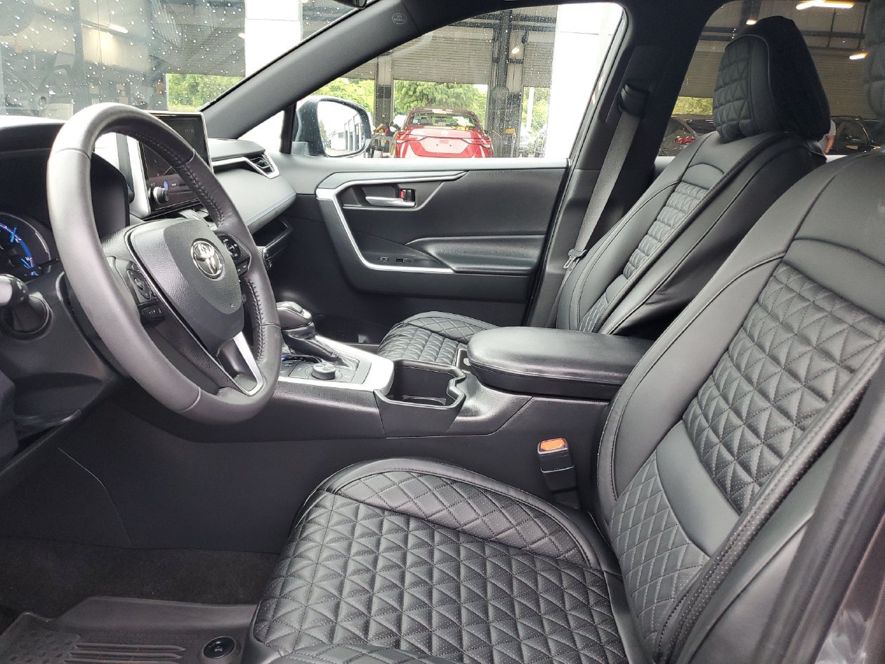Used 2023 Toyota RAV4 SE w/ Convenience Package AWD/4WD image 19