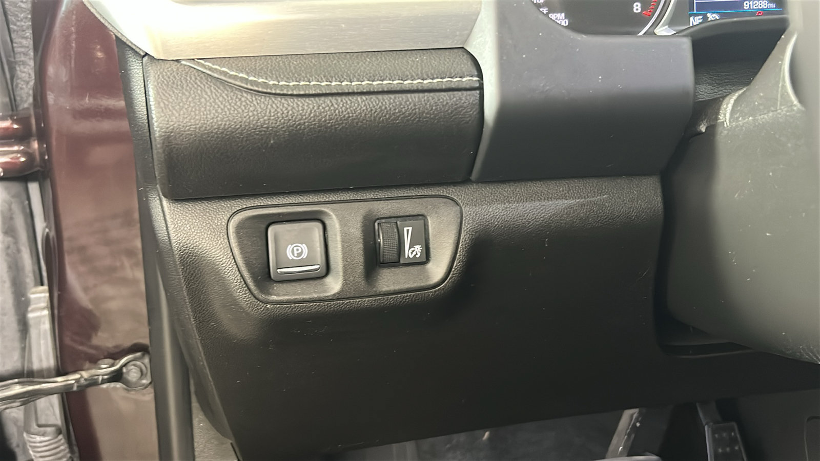 Used 2020 GMC Acadia SLE w/ Driver Convenience Package FWD image 24