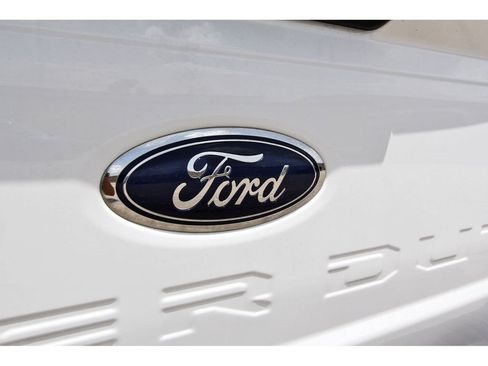 Used 2025 Ford F250 4x4 Crew Cab Super Duty image 27