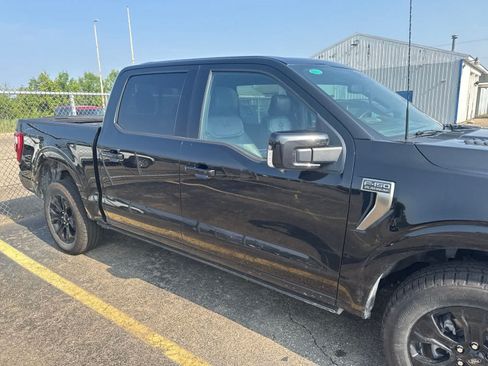 Used 2023 Ford F150 Platinum w/ Equipment Group 701A High AWD/4WD image 9
