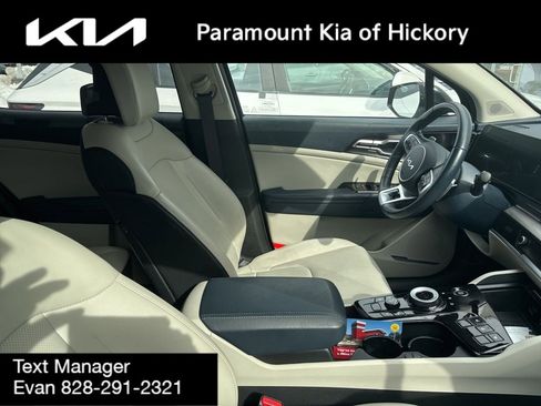 Used 2023 Kia Sportage EX image 6
