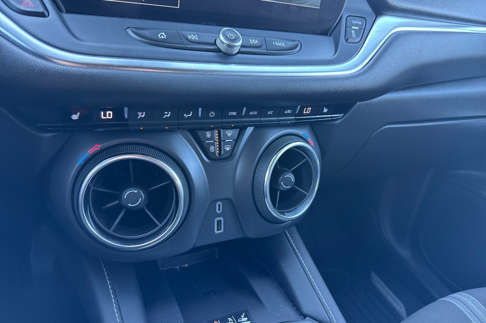 Used 2024 Chevrolet Blazer LT w/ Redline Edition FWD image 28