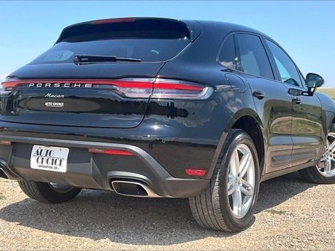 Used 2024 Porsche Macan AWD/4WD image 5