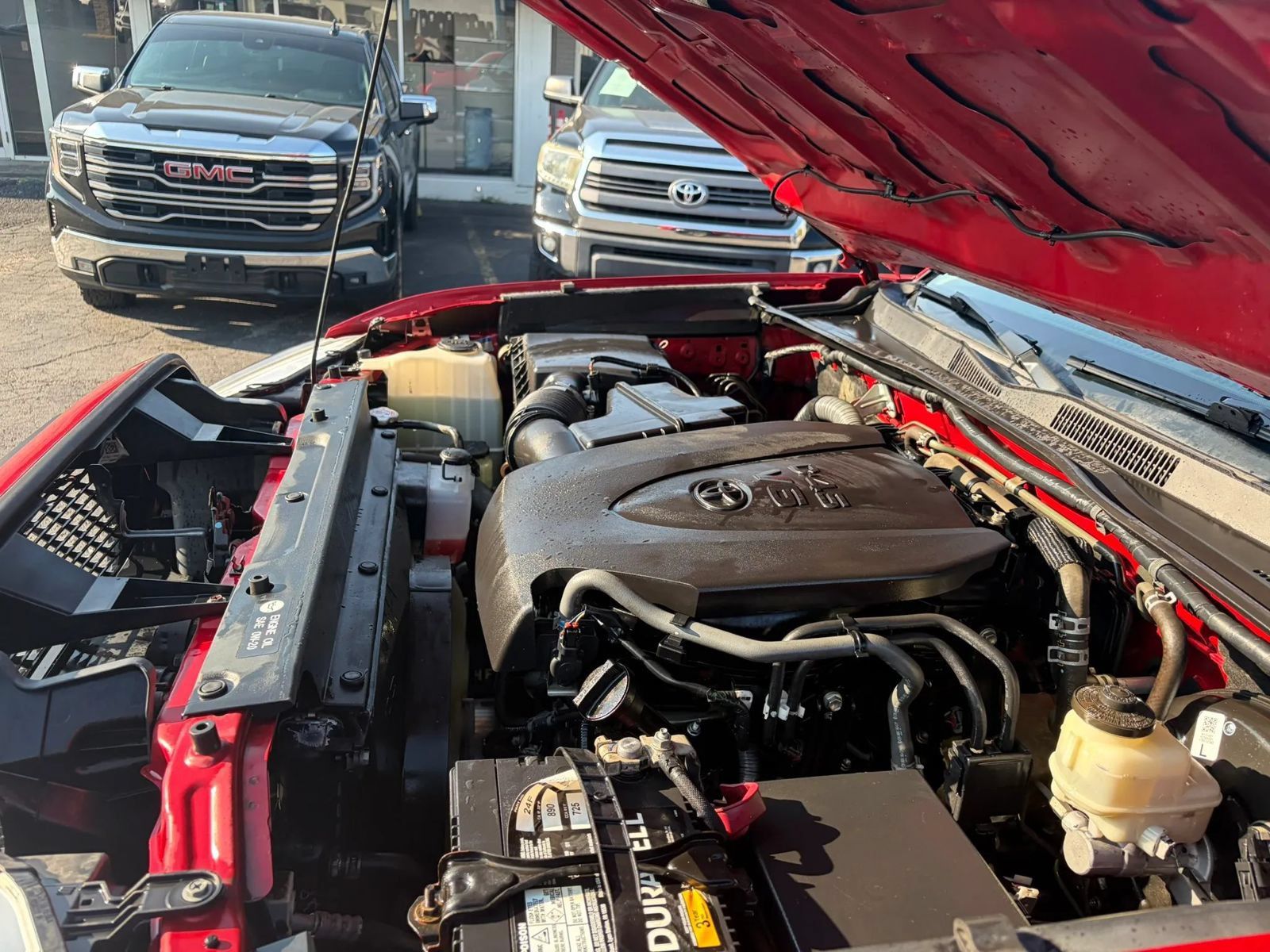 Used 2017 Toyota Tacoma SR5 w/ Tow Package AWD/4WD image 10