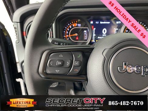 New 2026 Jeep Wrangler Unlimited Rubicon w/ Steel Bumper Group image 14