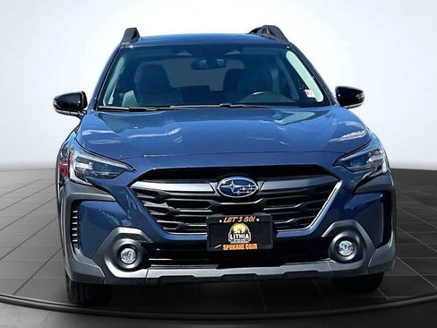 Used 2025 Subaru Outback Premium AWD/4WD image 6