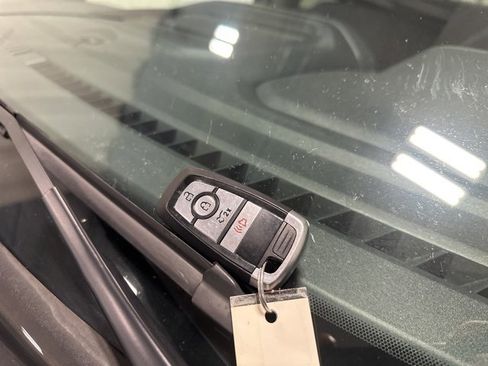 Used 2023 Ford F150 Lightning XLT image 45