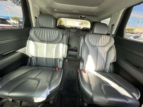 Used 2023 Hyundai Palisade Limited FWD image 26
