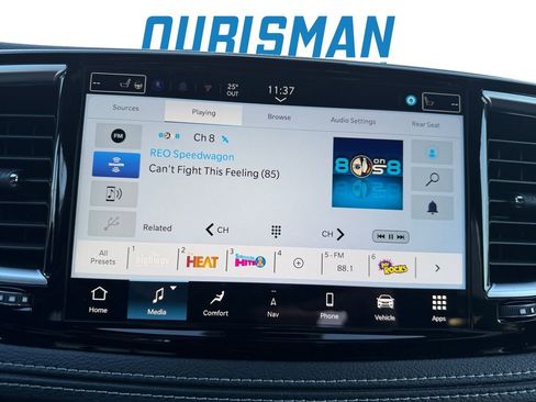 New 2026 Chrysler Pacifica Limited w/ Uconnect Theater Family Group image 17