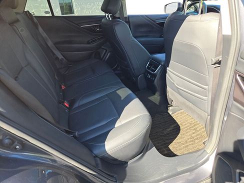 Used 2024 Subaru Outback Limited AWD/4WD image 11
